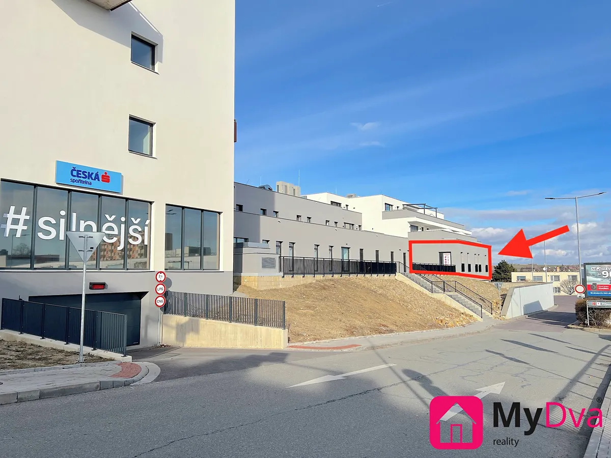 Pronájem obchodního prostoru 216 m²